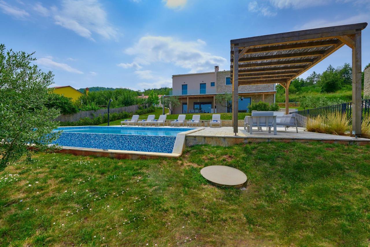 Motovun Villas Екстериор снимка